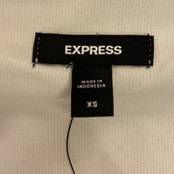 Express Women's V-Neck Smocked Cuff Peplum Top Long Sleeves Swan Size XS NWT $54 - Picture 14 of 16